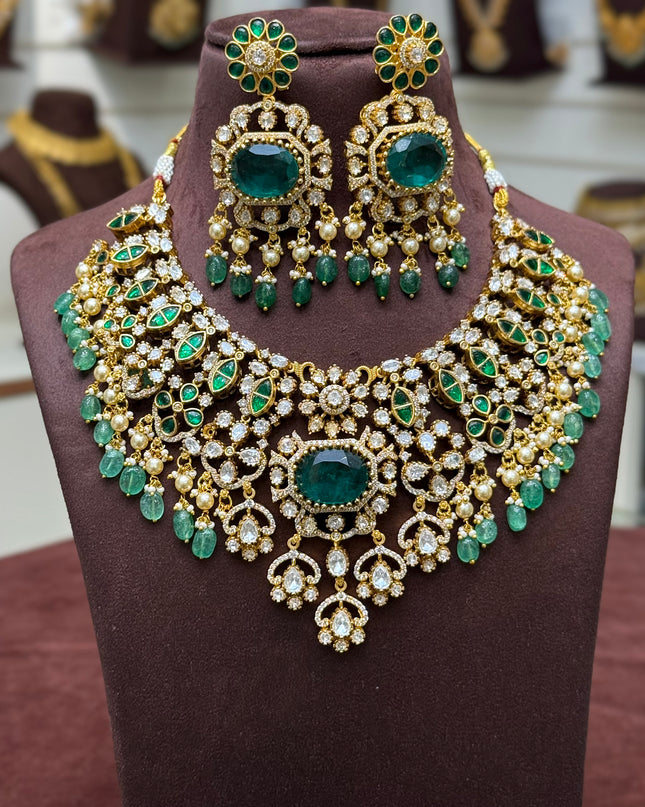 Victorian Neck Set 108371