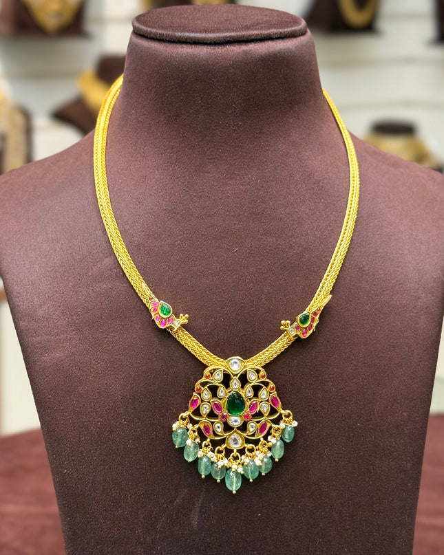 Antique Neck Set 108372