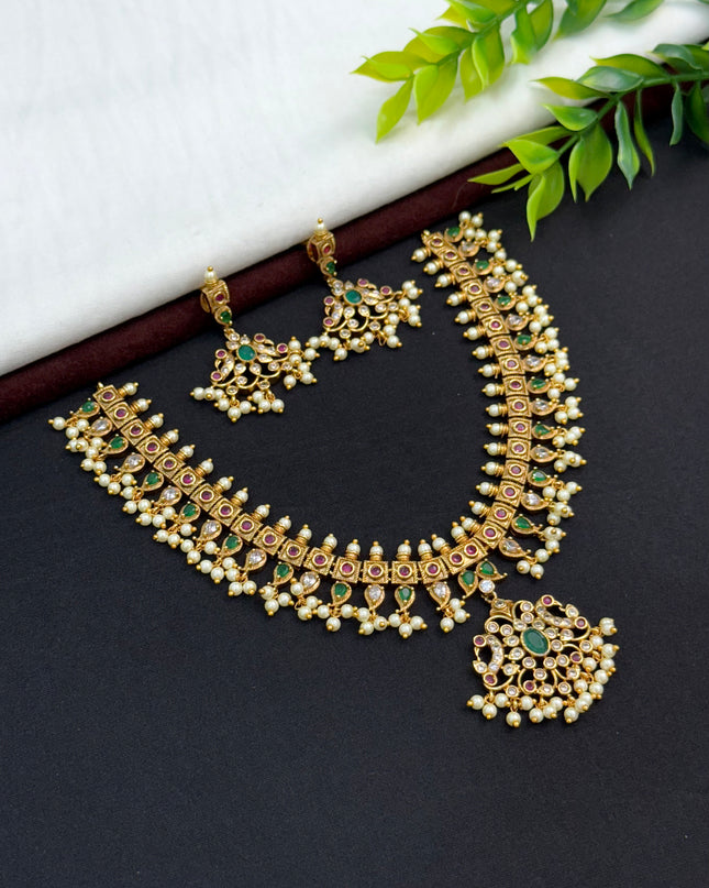 Antique Neck Set 108451