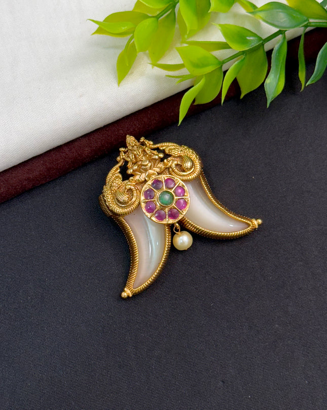 Puligoru Pendant 108452