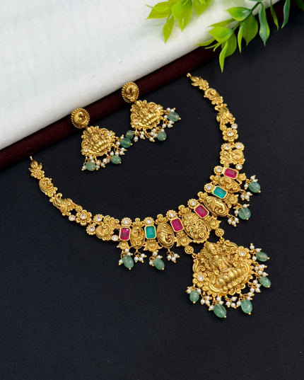 Antique Neck Set 108453