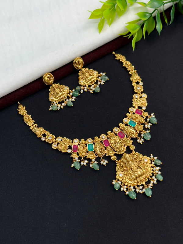 Antique Neck Set 108453