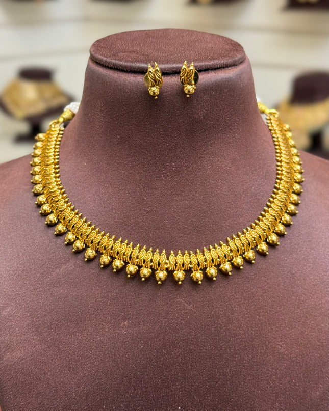 Antique Neck Set 108488