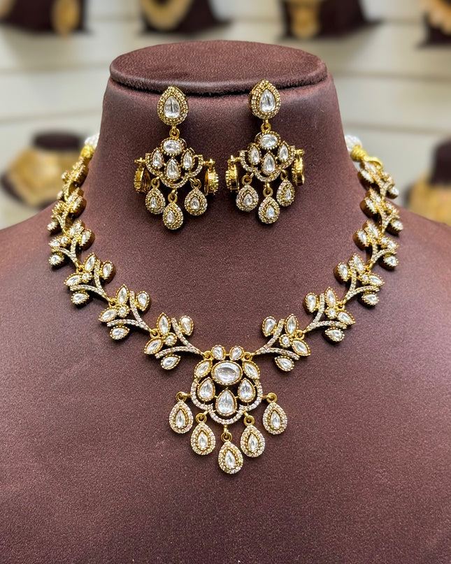 Victorian Neck Set 108508