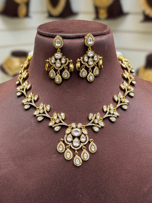 Victorian Neck Set 108508