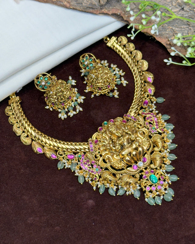 Kundan Neck Set 108611