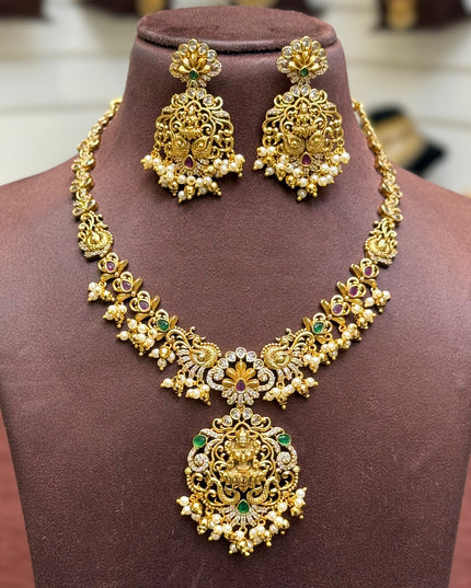 Antique Neck Set 108627