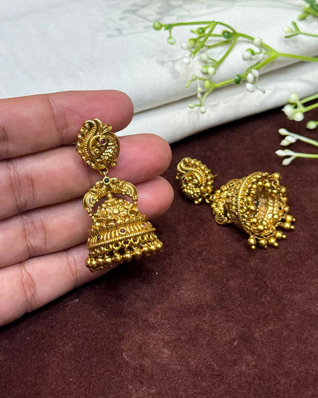 Antique Earrings 108632