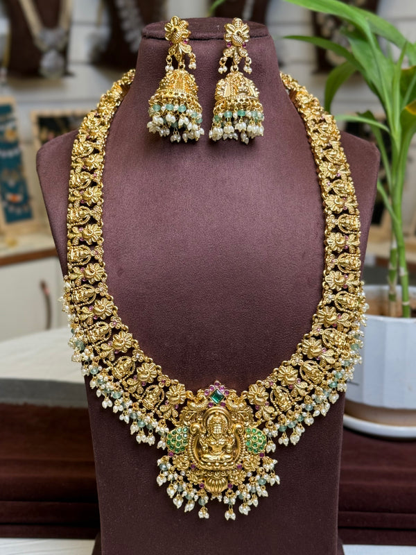 Antique Neck Set 108656