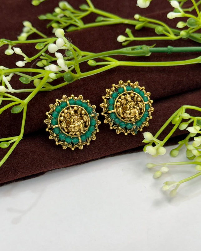 Antique Studs 108665