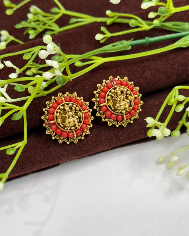 Antique Studs 108665
