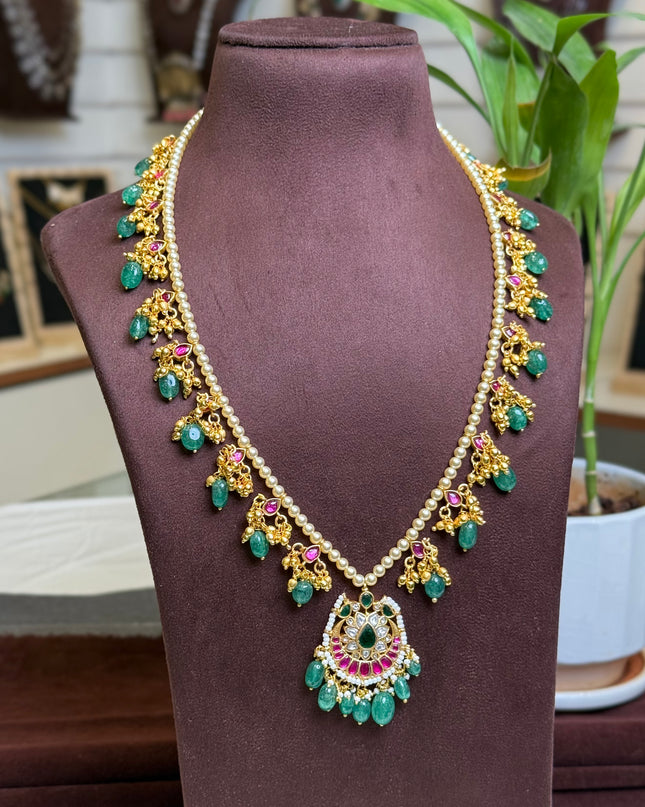 Kundan Neck Set 108680