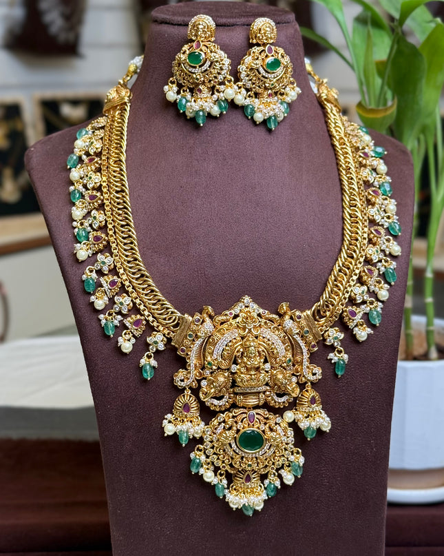 Antique Neck Set 108696