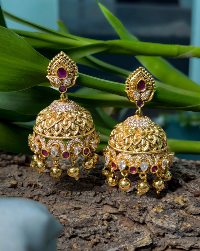 Antique Earrings 108727