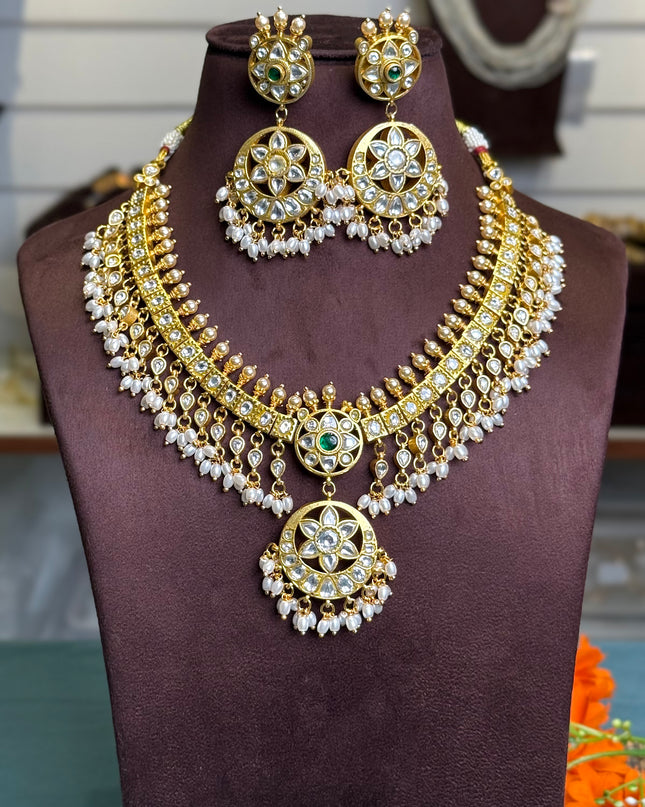Kundan Neck Set 108741