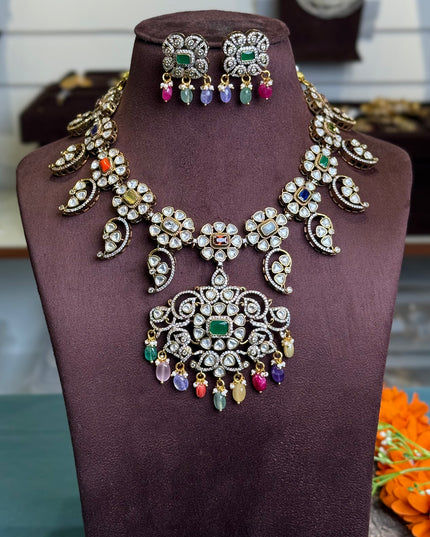 Victorian Neck Set 108774