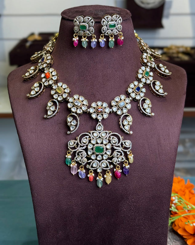 Victorian Neck Set 108774