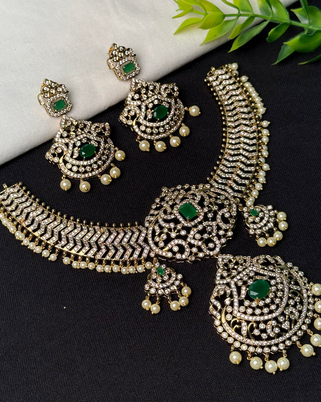 Victorian Neck Set 108776