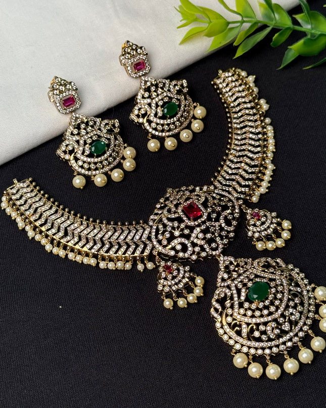 Victorian Neck Set 108776
