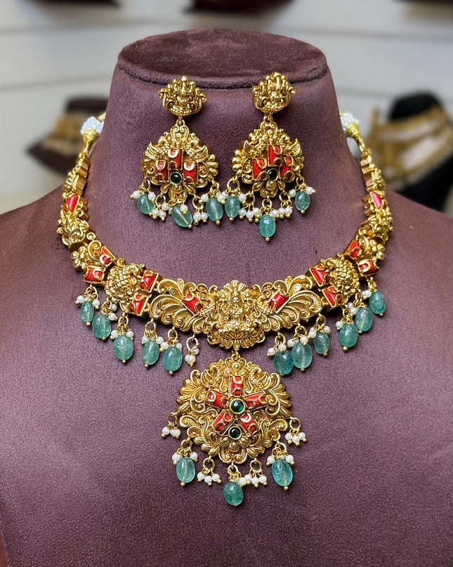 Antique neck set 108799