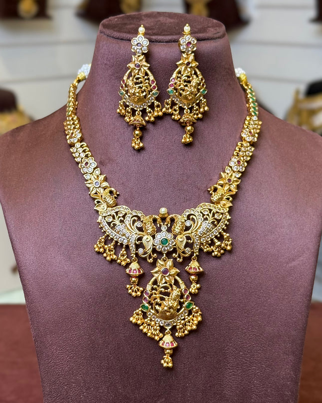 Antique Neck Set 108806