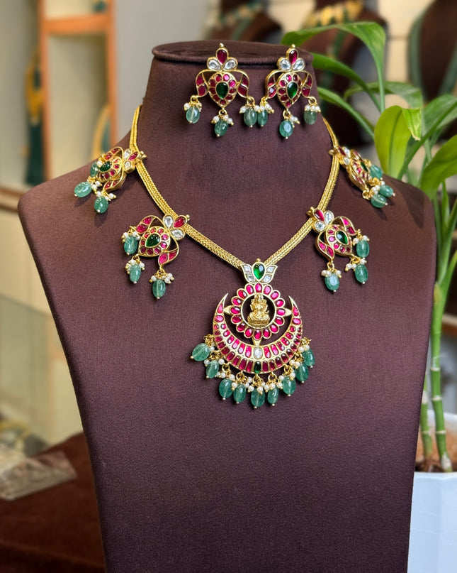 Kundan Neck Set 108933