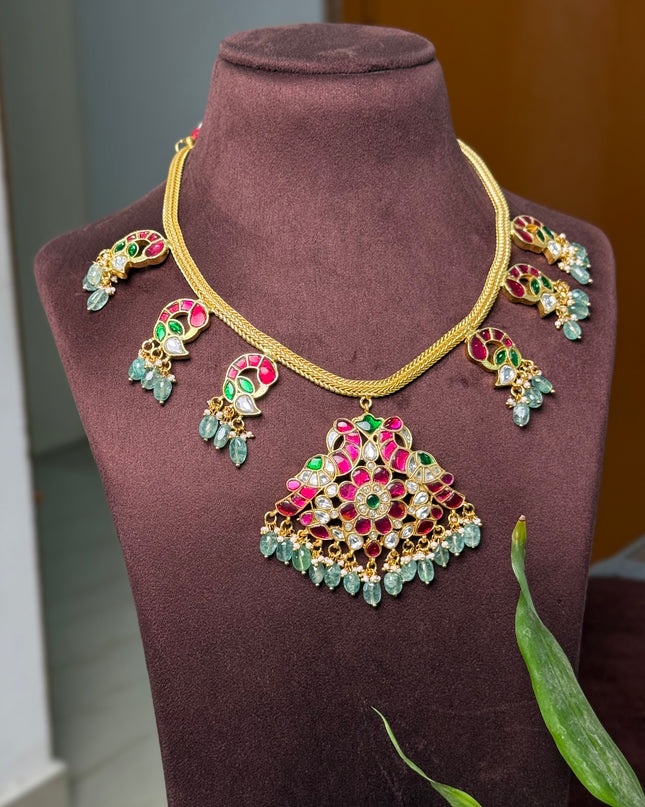 Kundan Neck Set 108952