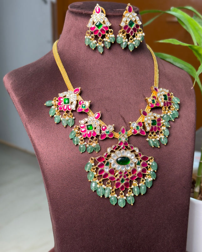 Kundan Neck Set 108953