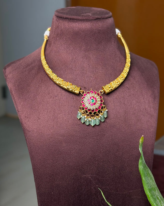 Kundan Neck Set 108954