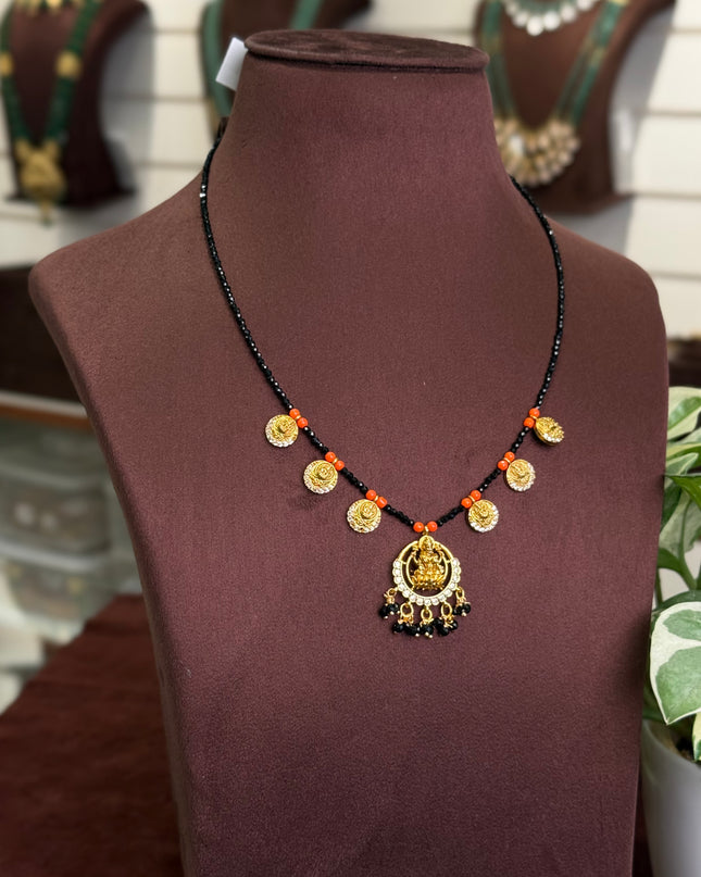 Black Beads 109072