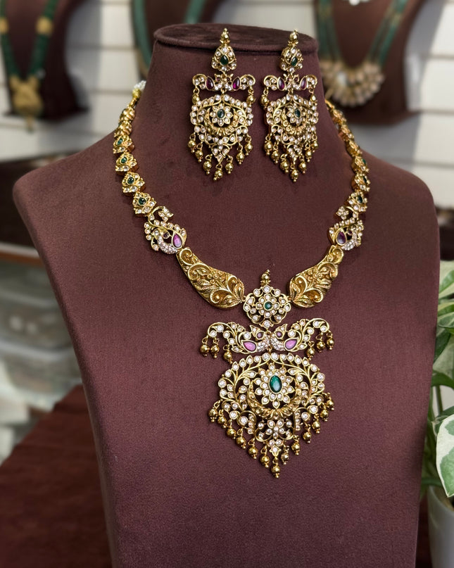 Antique Neck set 109238