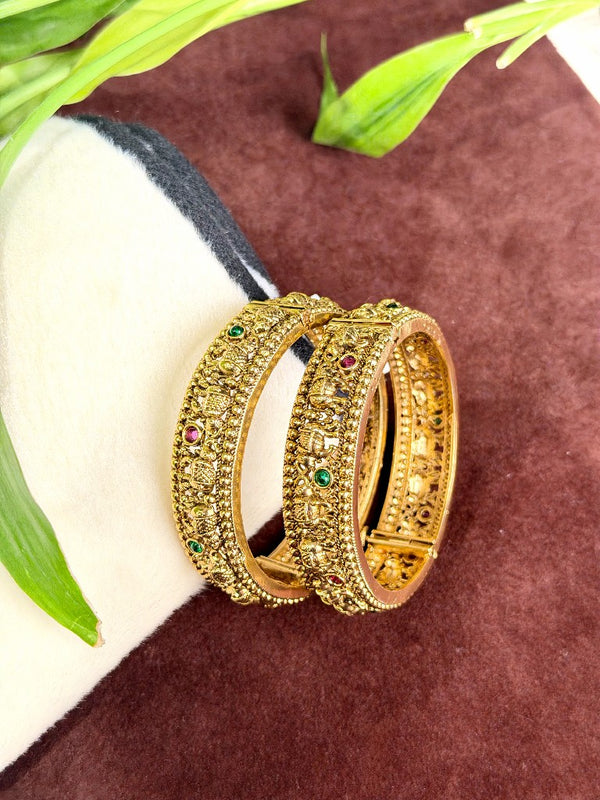 Antique Bangles 109262