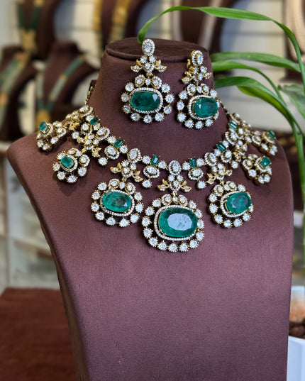 Victorian Neck set 109414