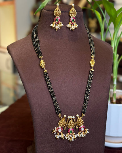 Kundan Black Beats Neck set 109464