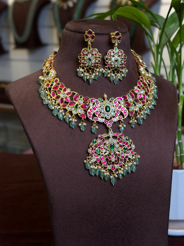 Kundan Neck set 110617