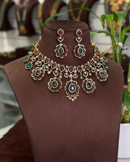 Victorian Neckset 109644