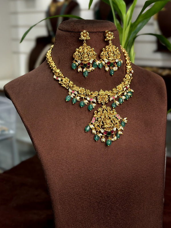 Kundan Neck Set 109830