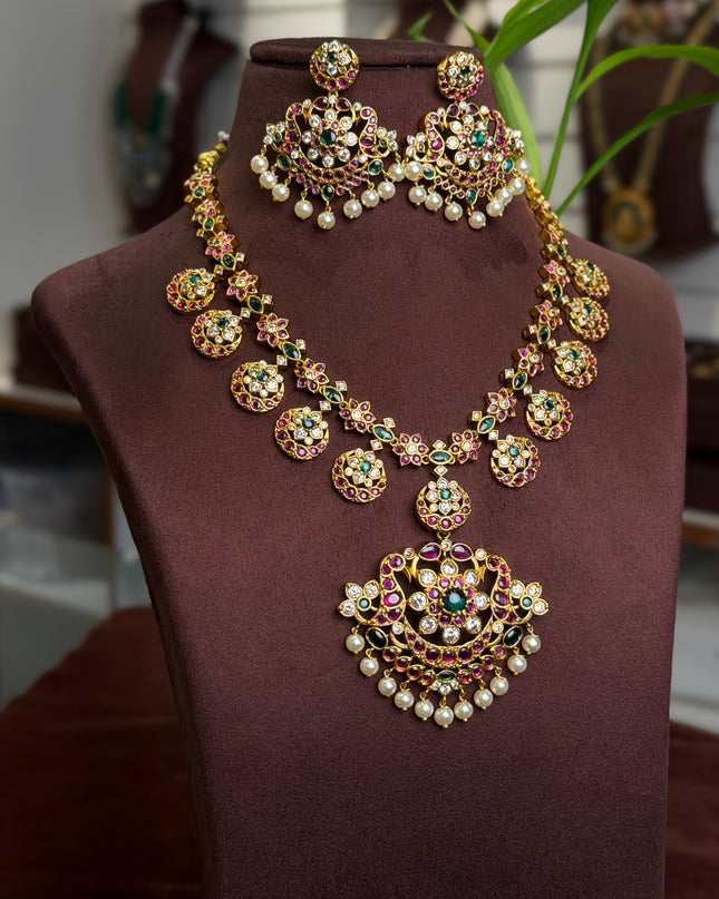Kundan Neck Set 109884