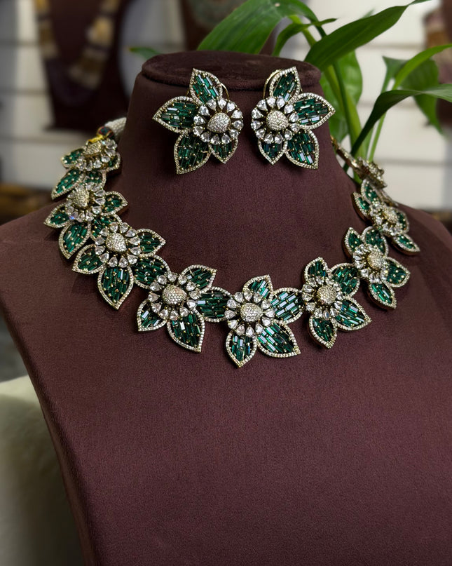 Victorian Neck Set 109947