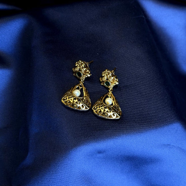 Antique Earrings 110023