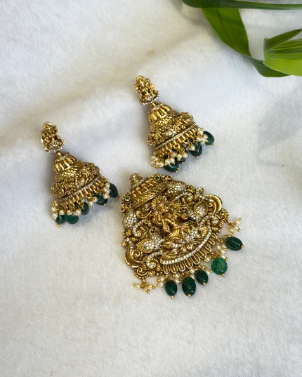Antique Pendent set 110024