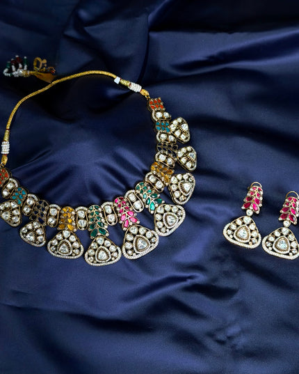 Victorian Neck Set 110063