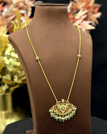 Kundan Neck Set 110445
