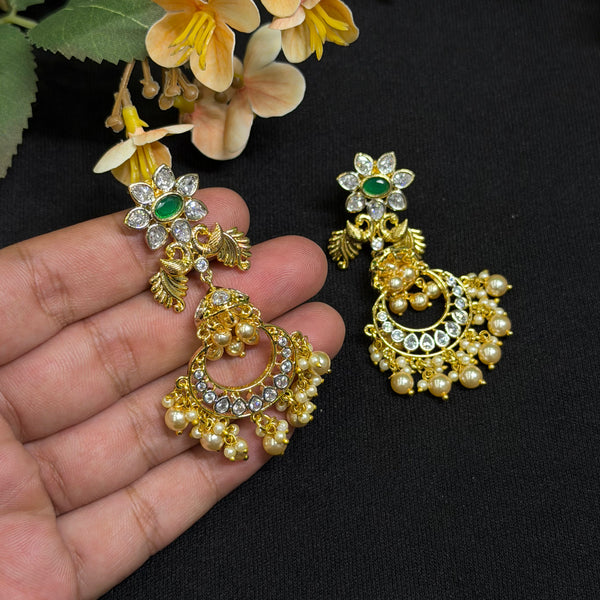 EARRINGS 110616