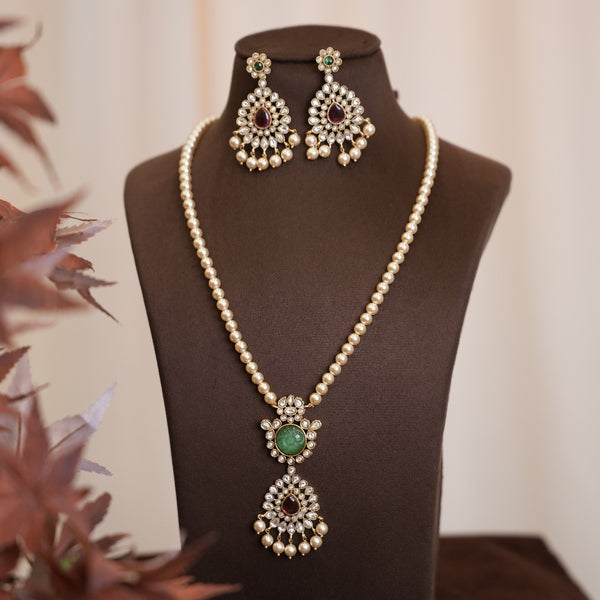 Pearls Neckset 110798
