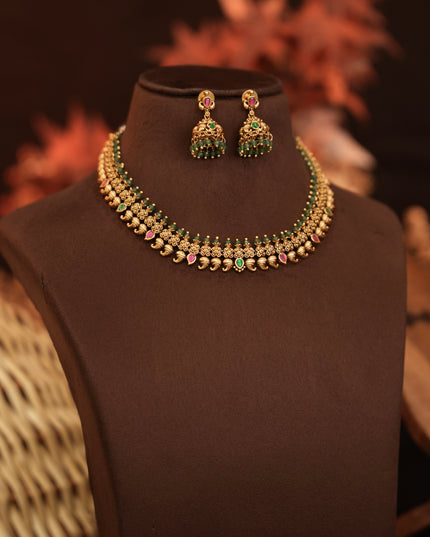 Kundan Neck Set 110898