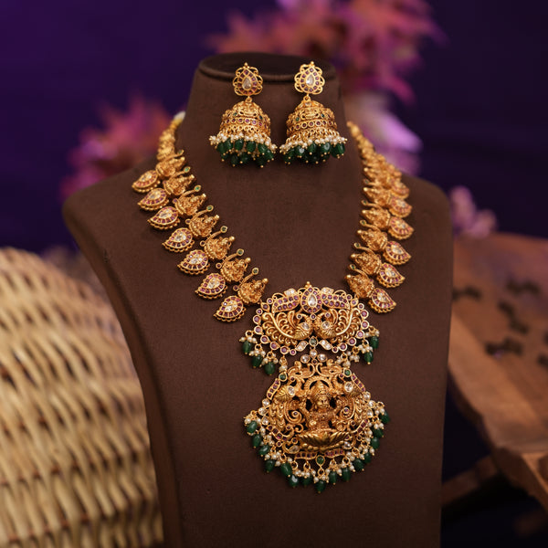Kundan Neck Set 110922