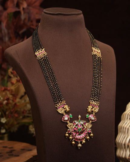 Kundan Black Beads Neck Set 111025