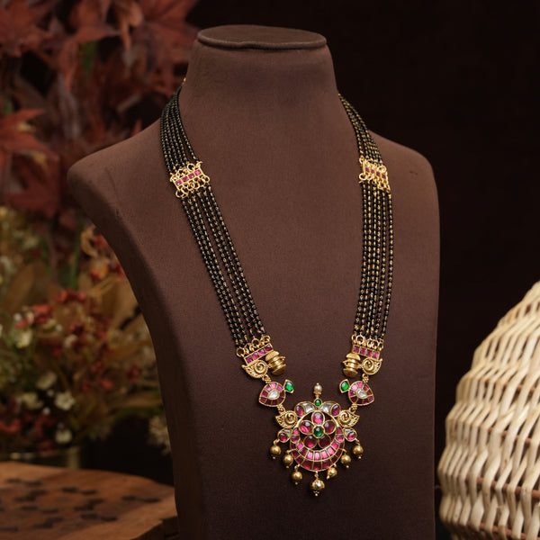 Kundan Black Beads Neck Set 111025