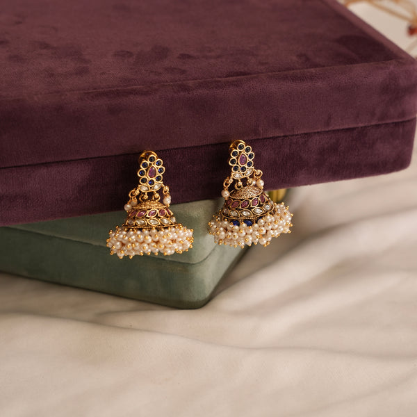 Antique Earrings 111035